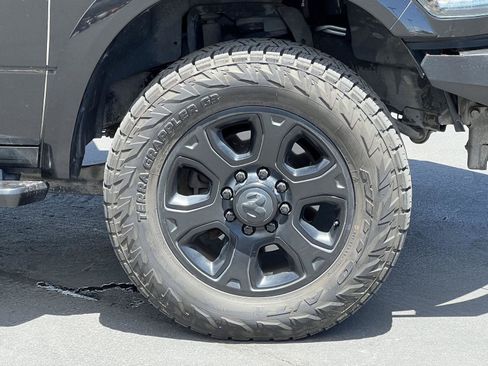 Used 2018 RAM 2500 Laramie w/ Sport Appearance Group AWD/4WD image 16