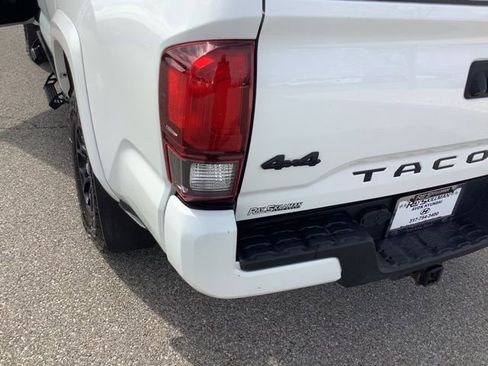 Used 2021 Toyota Tacoma SR5 w/ Technology Package AWD/4WD image 33