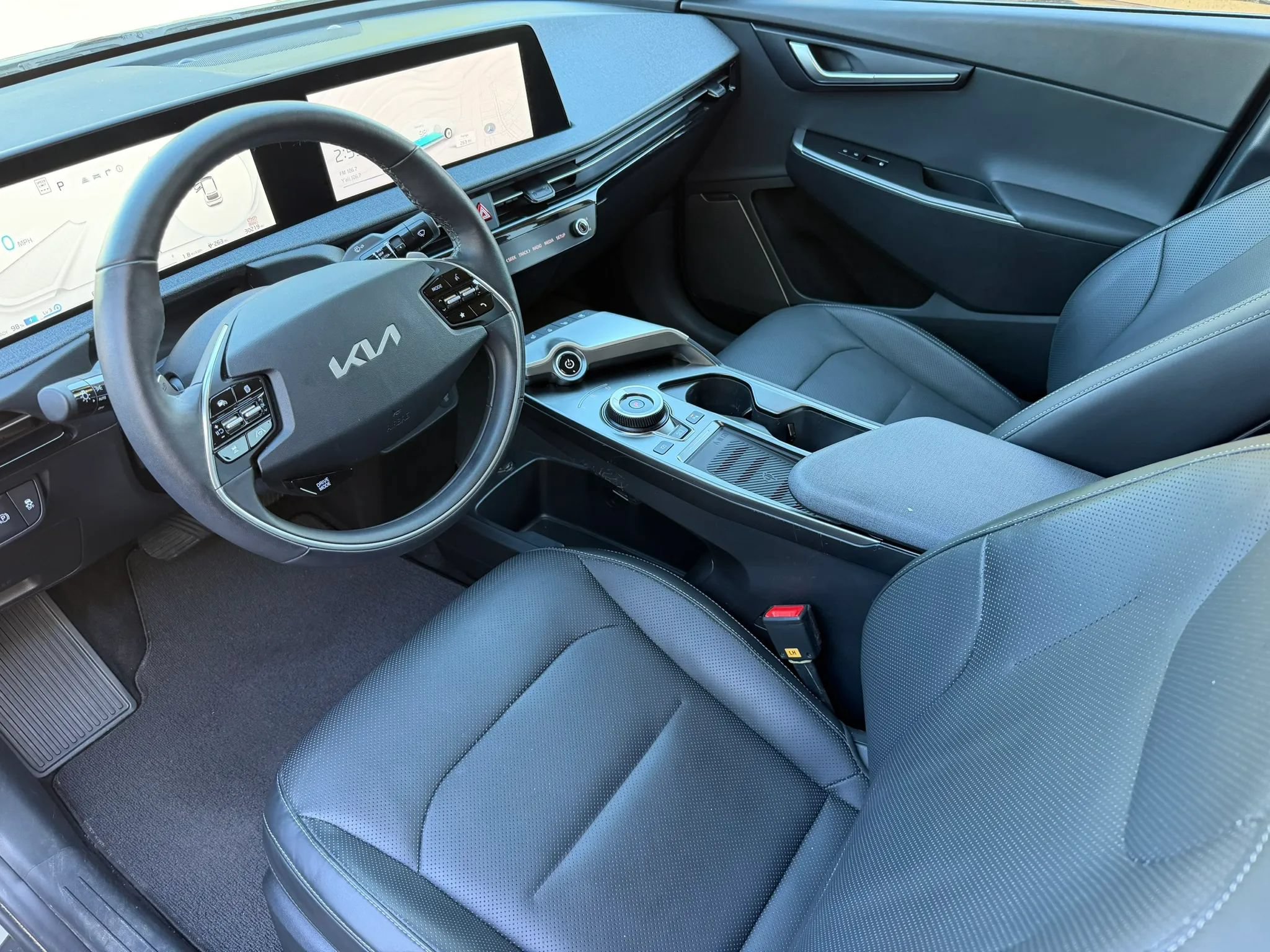 Used 2023 Kia EV6 Wind w/ Wind Technology Package AWD/4WD image 13
