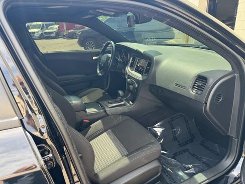 Used 2023 Dodge Charger SXT w/ Blacktop Package AWD/4WD image 16