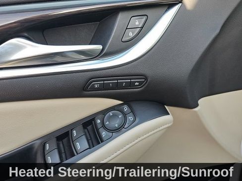Used 2018 Buick Enclave Premium w/ Experience Buick Package FWD image 13