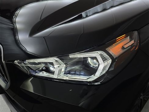 Used 2025 BMW X1 xDrive28i w/ Convenience Package image 31