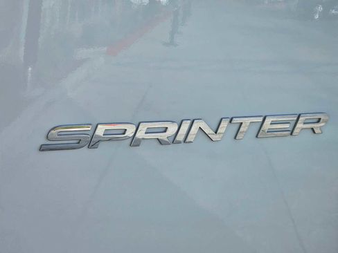 Used 2025 Mercedes-Benz Sprinter 2500 image 16