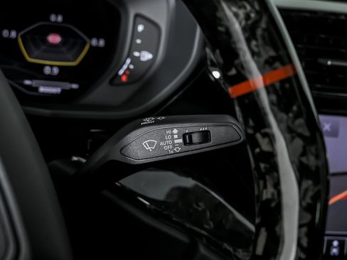 Used 2019 Lamborghini Urus image 38