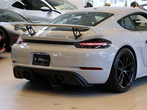Used 2020 Porsche 718 Cayman GT4 image 27
