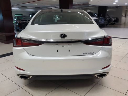 New 2025 Lexus ES 350 w/ Premium Package image 6