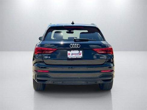 Used 2024 Audi Q3 2.0T Premium image 6