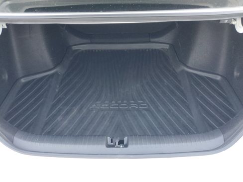 Used 2023 Honda Accord LX image 9