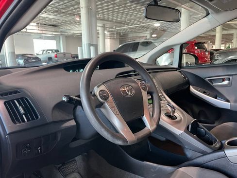 Used 2013 Toyota Prius Two FWD image 16