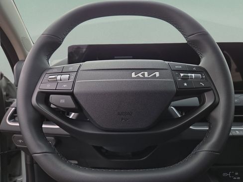New 2026 Kia K4 EX FWD image 38