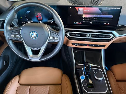 Used 2023 BMW i4 eDrive40 w/ Premium Package RWD image 18