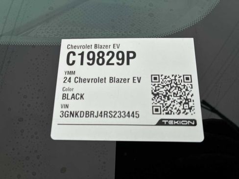 Certified 2024 Chevrolet Blazer EV LT image 33