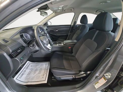 Used 2024 Nissan Sentra SV w/ Trunk Package FWD image 11