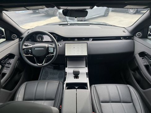 Used 2026 Land Rover Range Rover Evoque S image 22