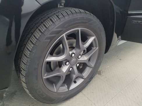 Used 2019 Jeep Grand Cherokee Limited X AWD/4WD image 31