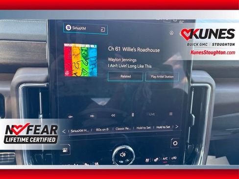Used 2026 GMC Yukon XL Denali Ultimate w/ LPO, Floor Liner Package AWD/4WD image 39