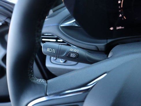 New 2025 Buick Envista Sport Touring w/ Convenience I Package image 31