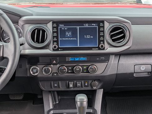 Certified 2023 Toyota Tacoma TRD Off-Road AWD/4WD image 3