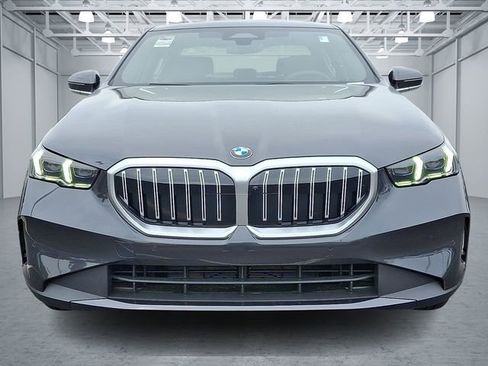 Certified 2026 BMW 530i xDrive w/ Premium Package AWD/4WD image 2