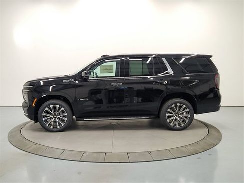 New 2026 Chevrolet Tahoe High Country w/ Sun And Tow Package image 4