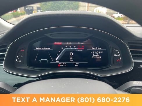 Used 2023 Audi Q8 Premium AWD/4WD image 21
