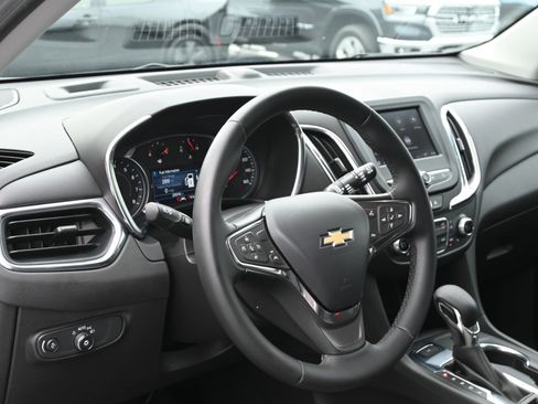 Used 2024 Chevrolet Equinox LT image 21