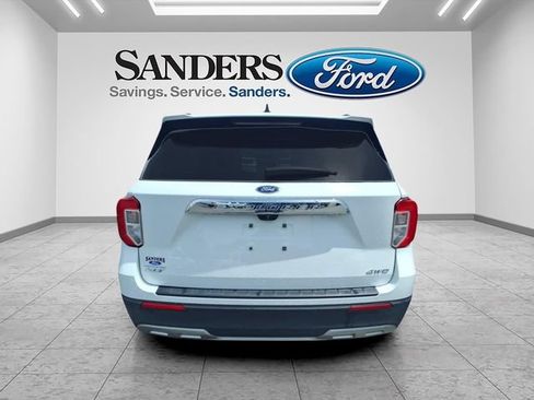 Used 2023 Ford Explorer XLT w/ Equipment Group 202A AWD/4WD image 3
