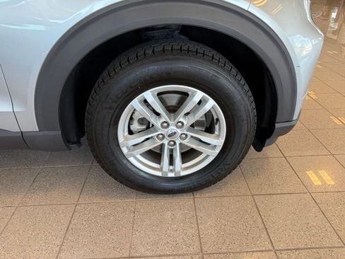 Used 2020 Ford Explorer XLT AWD/4WD image 10