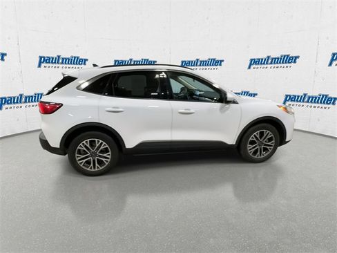 Used 2020 Ford Escape SEL image 12