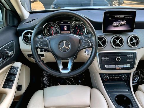 Used 2018 Mercedes-Benz GLA 250 image 5