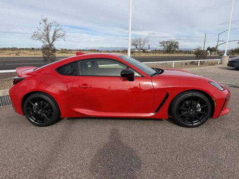 Used 2025 Toyota GR86 Premium image 6