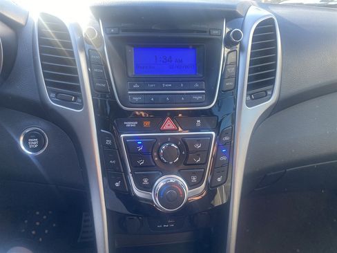 Used 2013 Hyundai Elantra GT w/ Touch & Go Pkg image 19