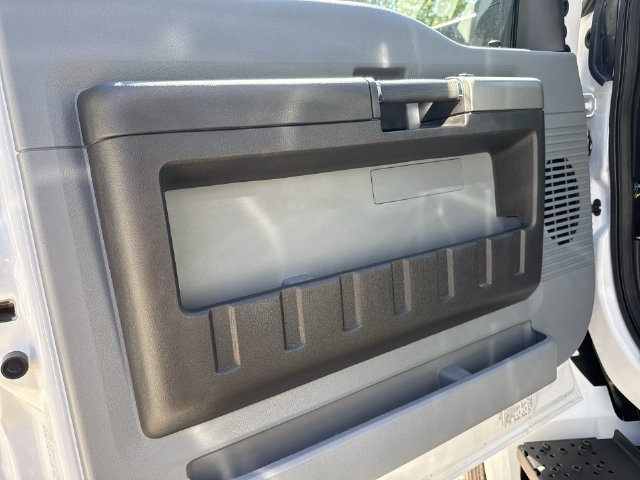Used 2026 Ford F750 2WD Regular Cab Super Duty image 17