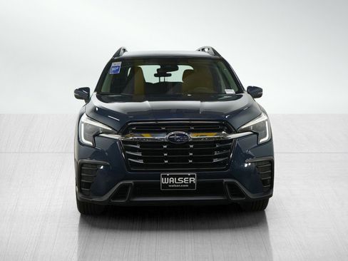 Used 2023 Subaru Ascent Premium image 8