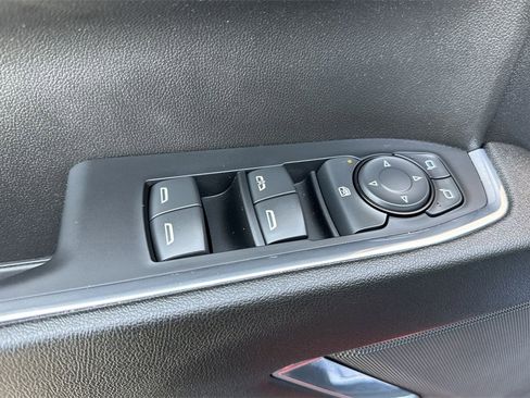 Used 2024 GMC Sierra 1500 Elevation image 13