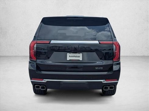 New 2026 GMC Yukon XL Denali w/ Denali Reserve Package AWD/4WD image 8