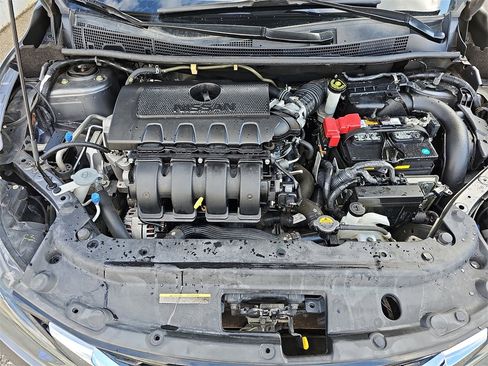 Used 2019 Nissan Sentra SR image 29