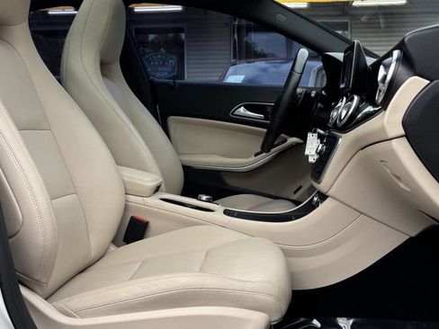Used 2014 Mercedes-Benz CLA 250 4MATIC image 20