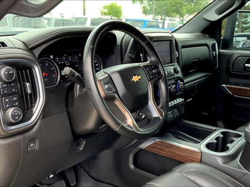 Used 2023 Chevrolet Silverado 2500 High Country AWD/4WD image 18