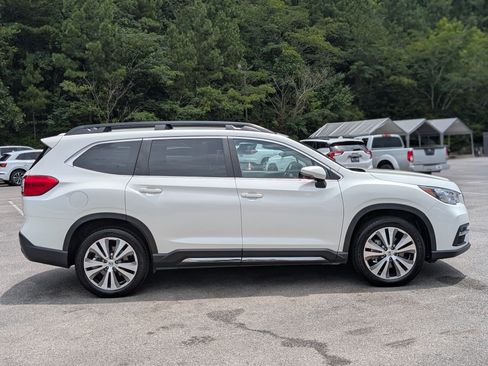 Used 2022 Subaru Ascent Limited AWD/4WD image 10