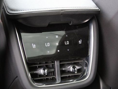 New 2025 Volvo EX90 Ultra image 14