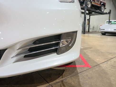 Used 2019 Tesla Model S 100D AWD/4WD image 32