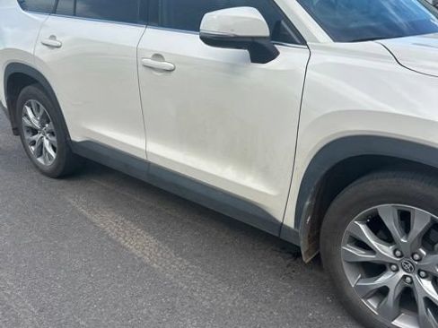 Used 2024 Toyota Grand Highlander FWD image 3