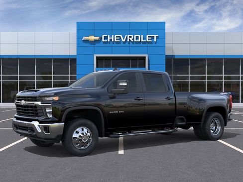 New 2026 Chevrolet Silverado 3500 LT AWD/4WD image 2