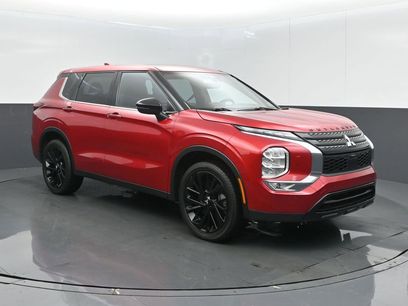 Used 2023 Mitsubishi Outlander SE