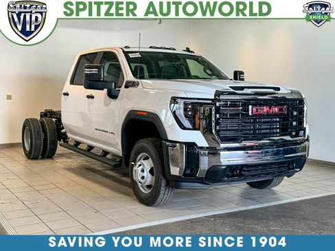 New 2026 GMC Sierra 3500 Pro w/ Convenience Package image 2