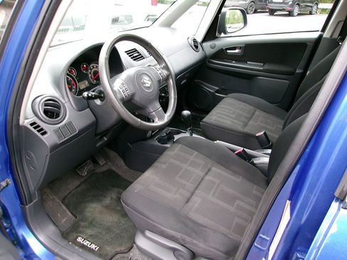 Used 2012 Suzuki SX4 AWD Hatchback image 12