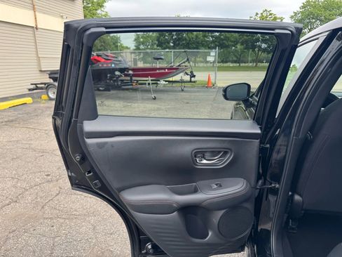 Used 2025 Honda HR-V Sport image 16