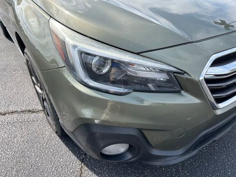 Used 2019 Subaru Outback 3.6R Limited w/ Popular Package #2 AWD/4WD image 3
