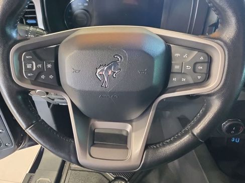 Used 2022 Ford Bronco Black Diamond w/ Sasquatch Package AWD/4WD image 18